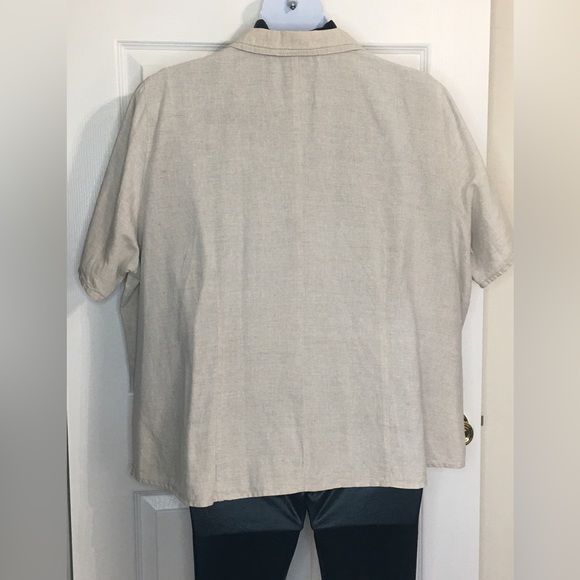 VENEZIA Linen Short sleeved Blouse - Picture 2 of 5